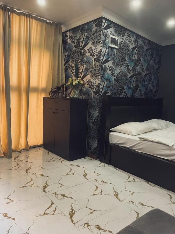 Elno Hotel Tbilisi Exteriör bild