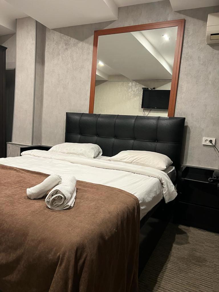 Elno Hotel Tbilisi Exteriör bild