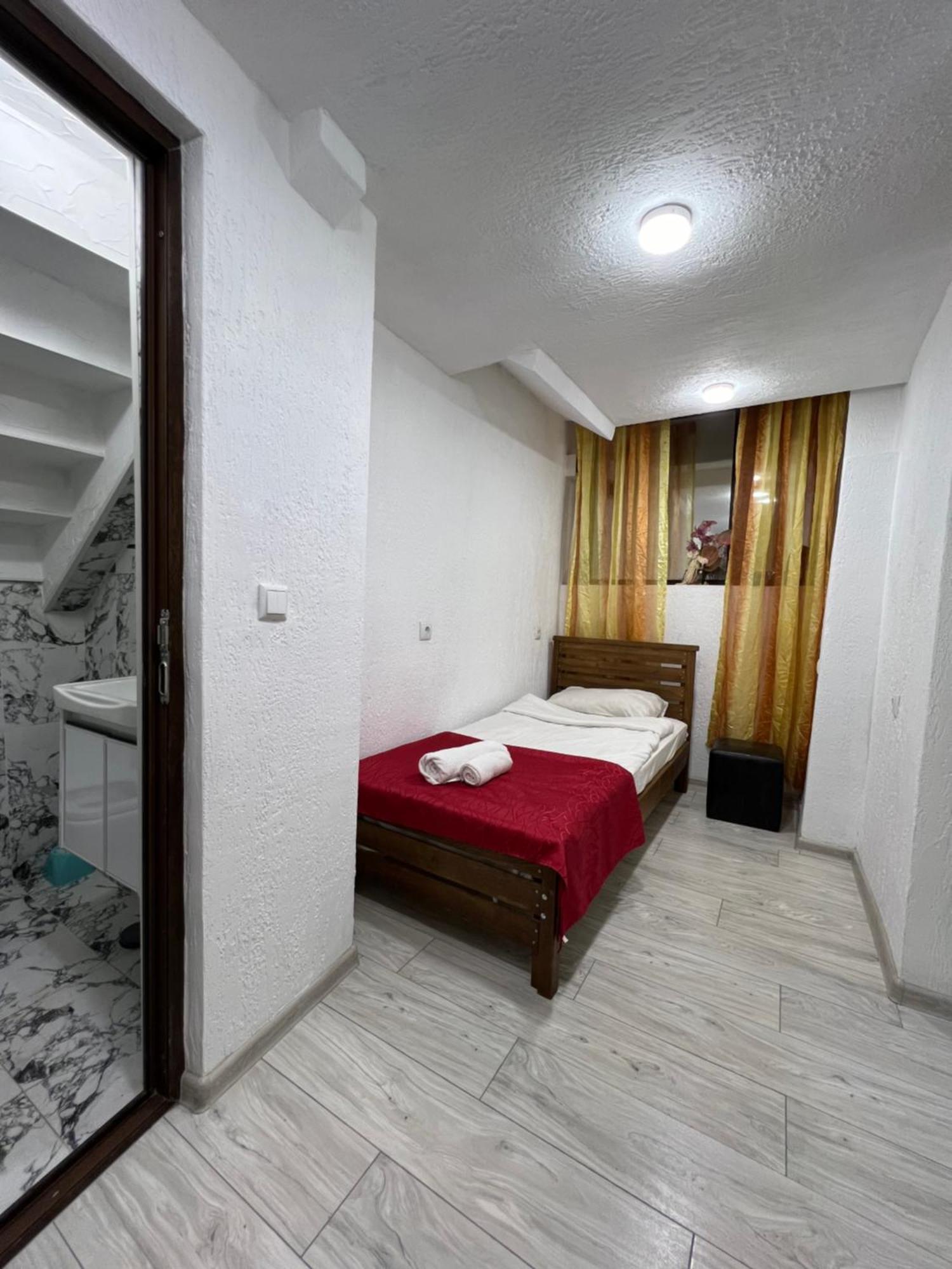 Elno Hotel Tbilisi Exteriör bild