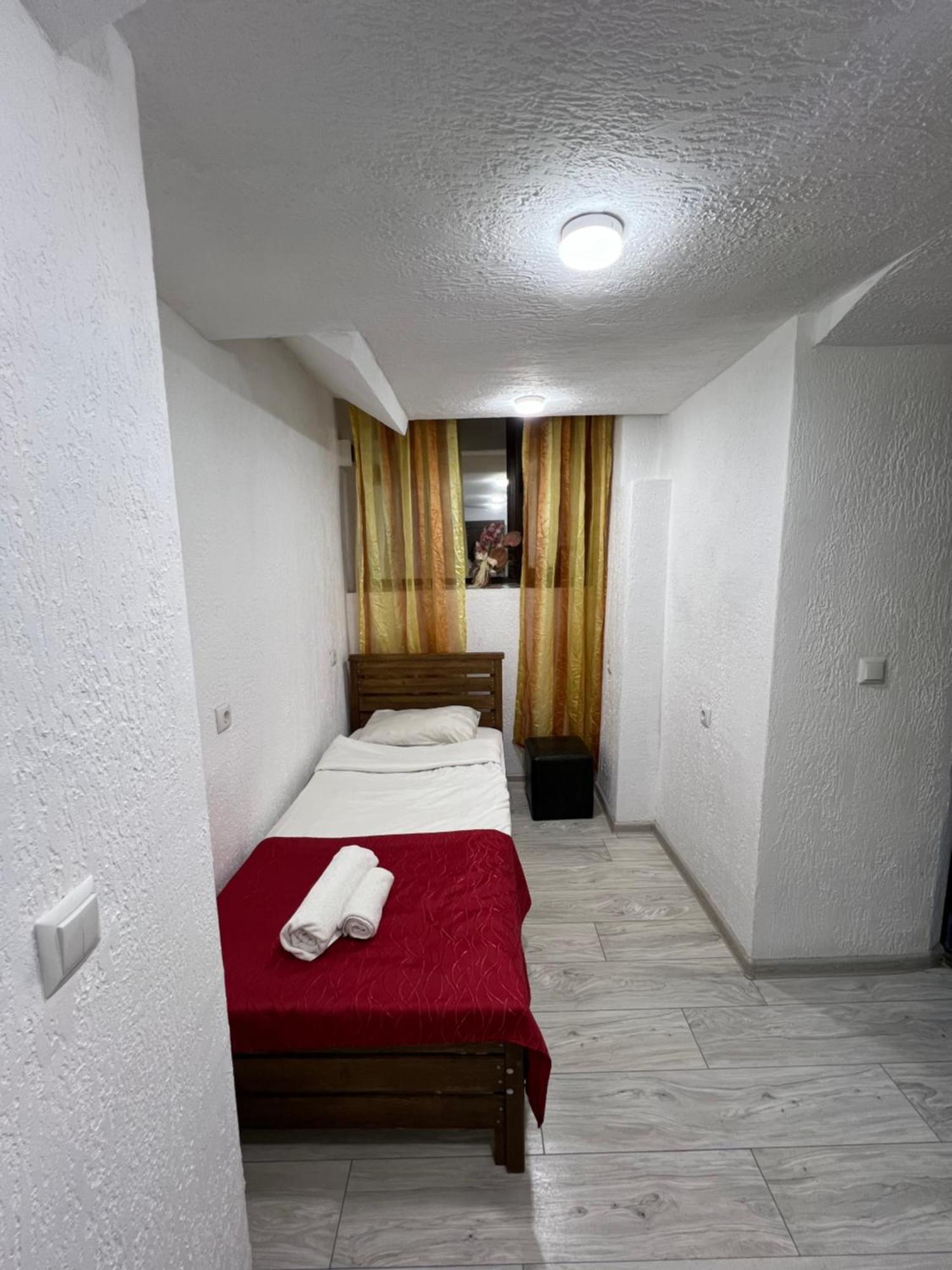 Elno Hotel Tbilisi Exteriör bild